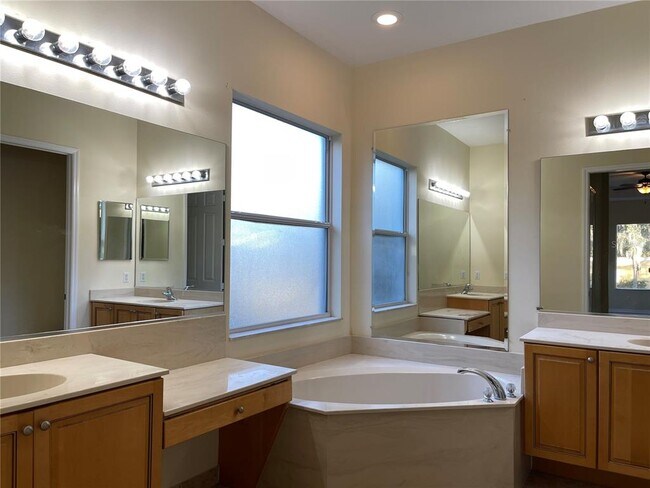 Photo - 3811 65th Ave E