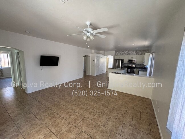 Photo - Spacious 4-Bedroom, 2 Bath Rancho Sahuarita Home for Rent (Camino Rancho Tierra/Rancho Sahuarita)