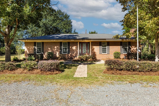 Building Photo - 404 E First St