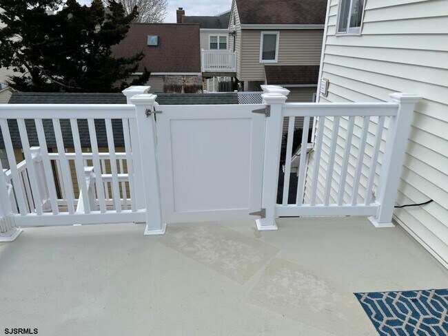 Photo - 61 Simpson Rd