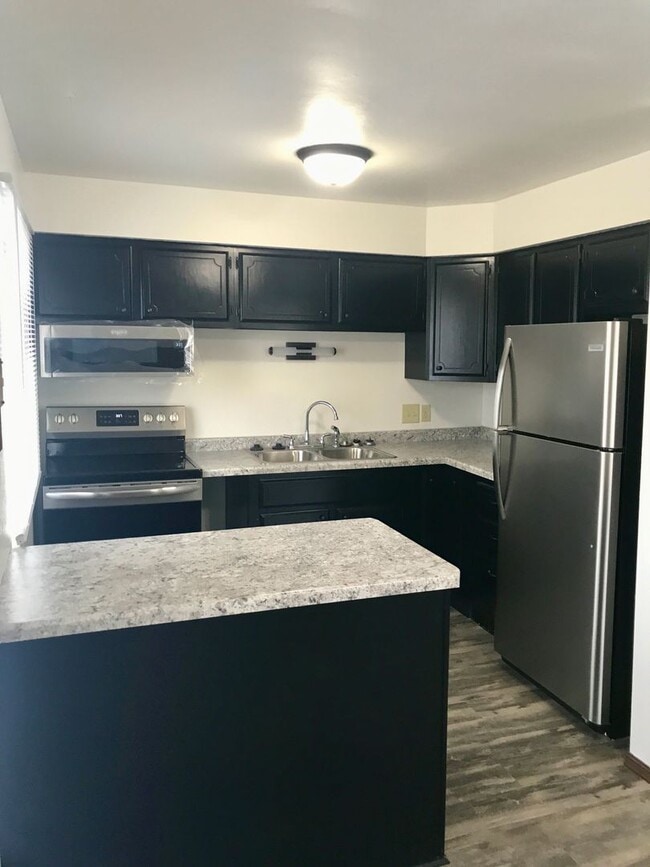 Photo - 742 Fairwood Dr Unit #2