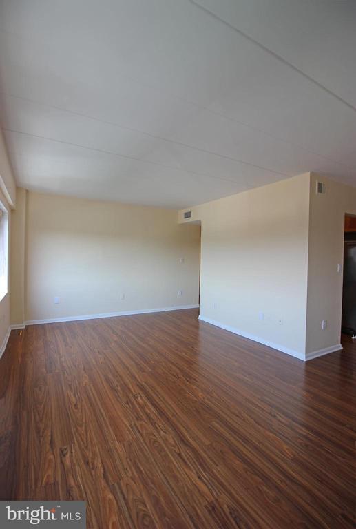 Photo - 200 Locust St SE Unidad 405