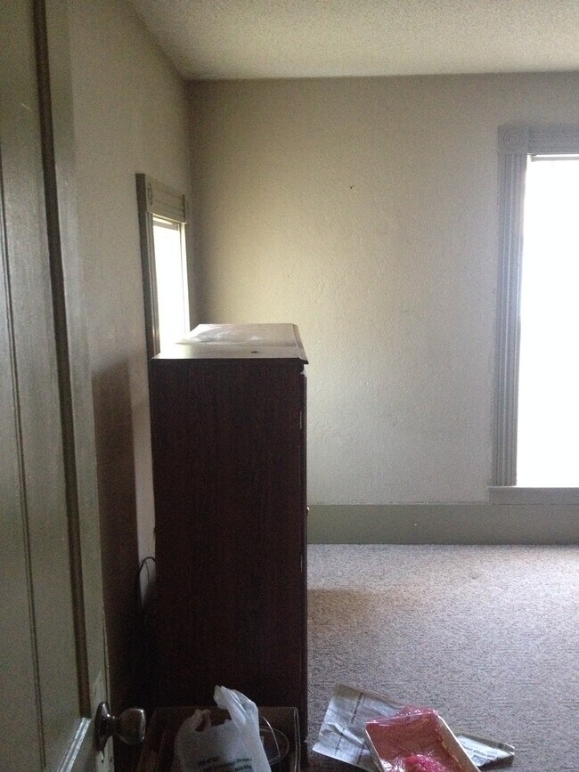 229 locke street Unit 4 bed room Rental House Rental in Mankato, MN