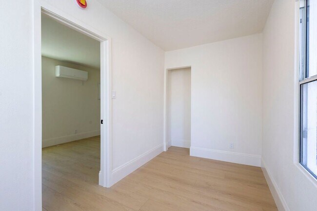 Photo - 914 E Martin Luther King Jr Blvd Unidad 914