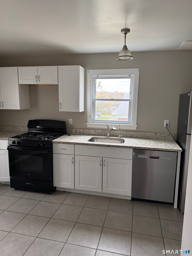 Photo - 92 Great Hill Rd