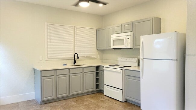 Photo - 137 S Stone St