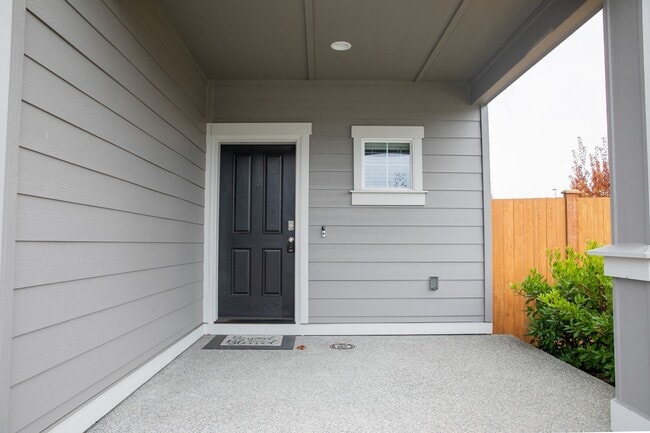 Photo - 3006 Mahogony St NE - corner lot