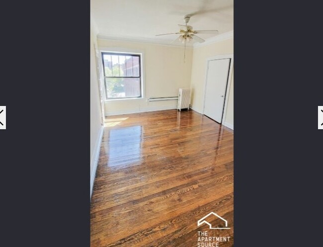 Building Photo - 2884 N Clark St