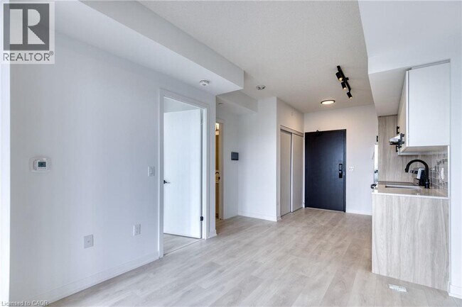 Photo - 4878 Powers Cmn Unit 608