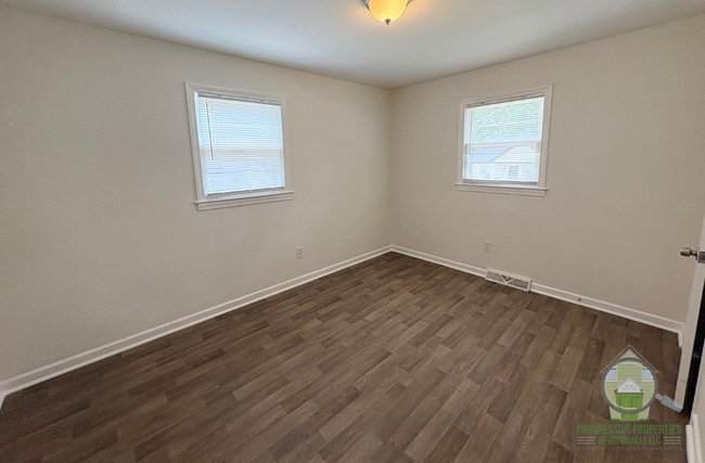 Photo - 203 Daisy Dr