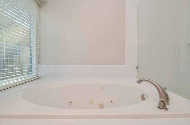 Photo - 4522 Wavertree Dr