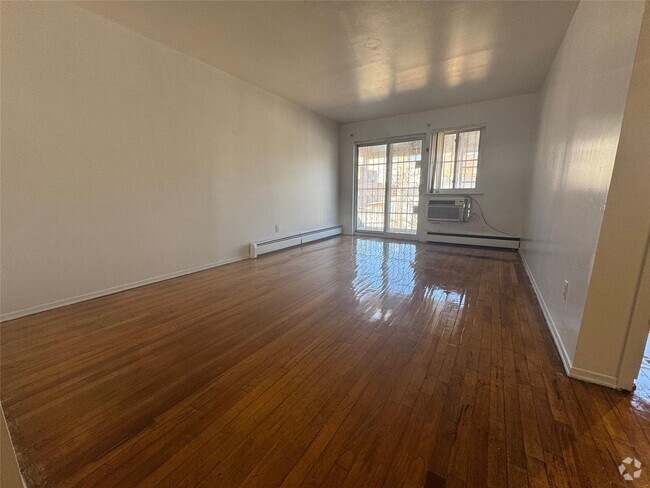 Building Photo - 82-44 Pettit Ave Unit 3FL Rental