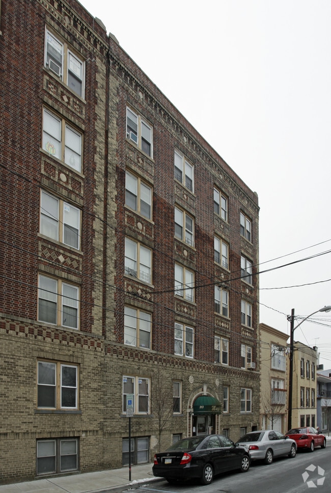 Photo - 11th at West Hoboken