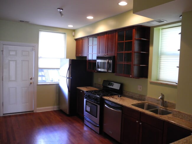 Photo - 1520 E Marquette Rd Unidad 2B