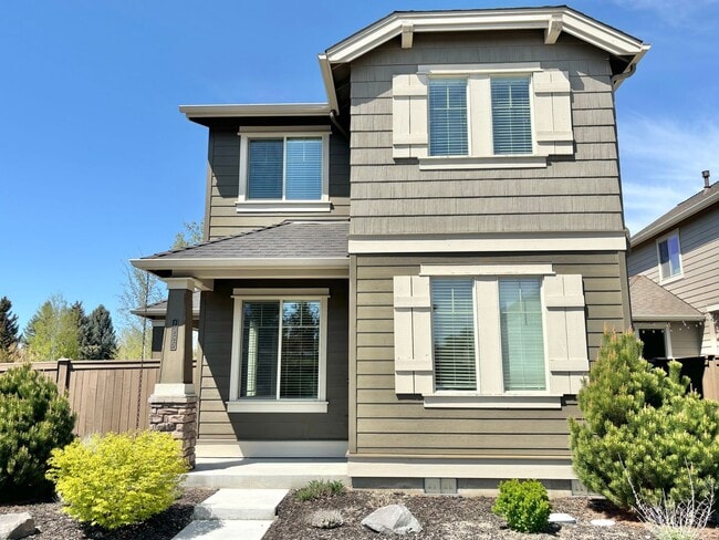 Building Photo - 2965 Yew Park Ln
