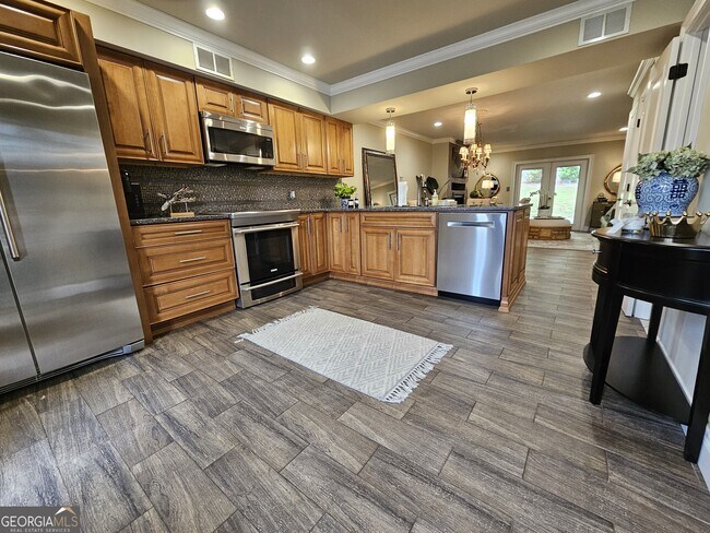 Photo - 1085 Holly Dr