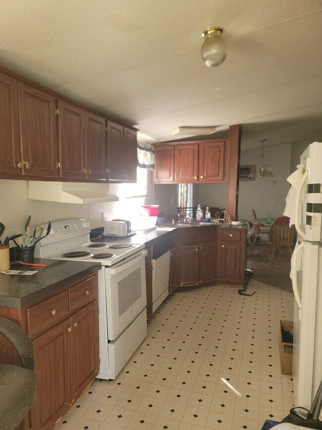 Photo - 2 Bedroom 2 Bath Doublewide located in Bah...