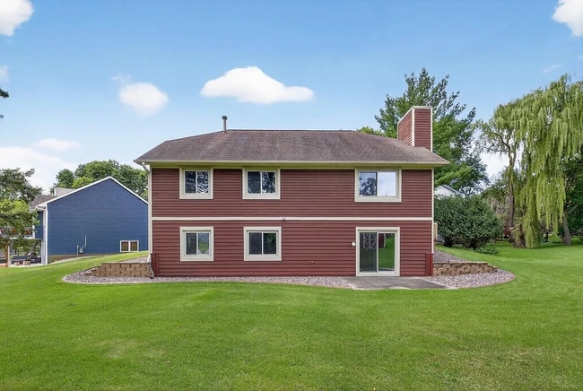 Vista trasera - 4543 Arbor Dr NW