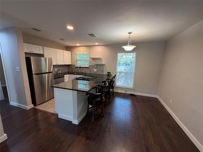 Photo - 5808 Cherry Park