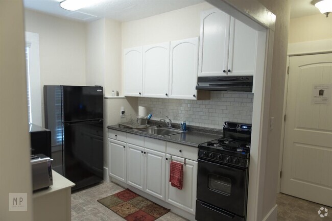 Building Photo - 104 W Fulton St Unit 104-a Rental