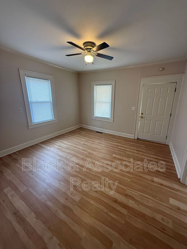 Photo - 1314 Uwharrie St