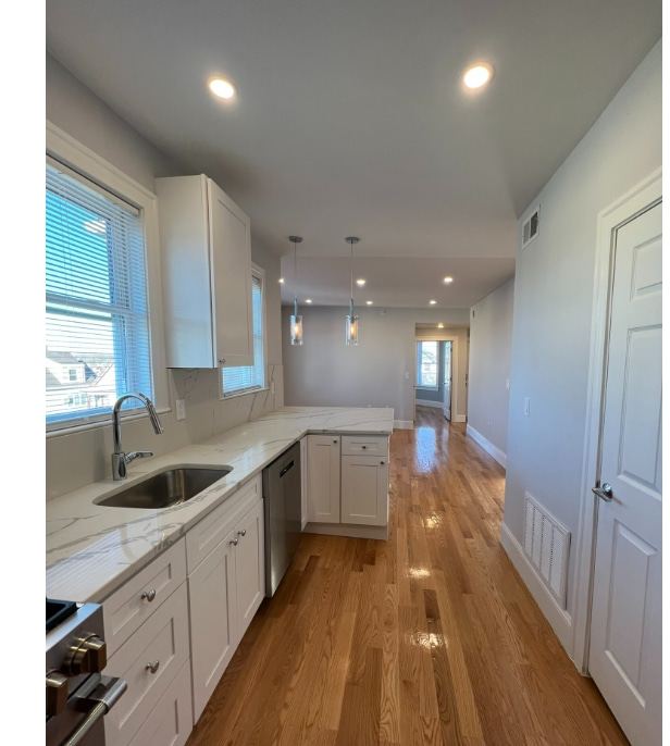 Photo - 75 Winchester St Unit 3