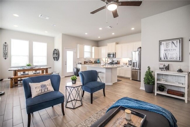 Photo - 18003 Pomelo Ln Unit B