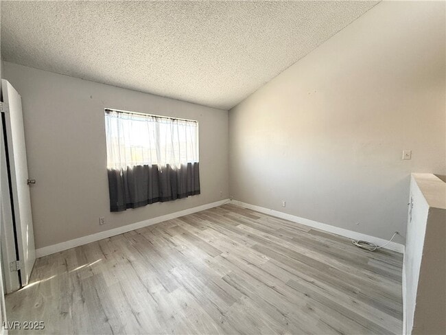 Photo - 5187 Garden Ln Unidad A