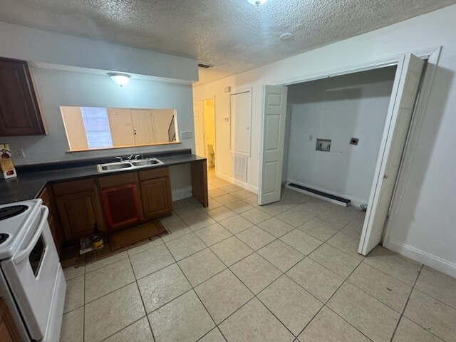 Photo - 10821 Roger Dr Unidad A