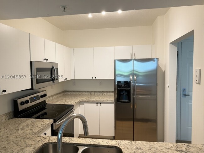 Photo - 3020 NE 32nd Ave Unit 615