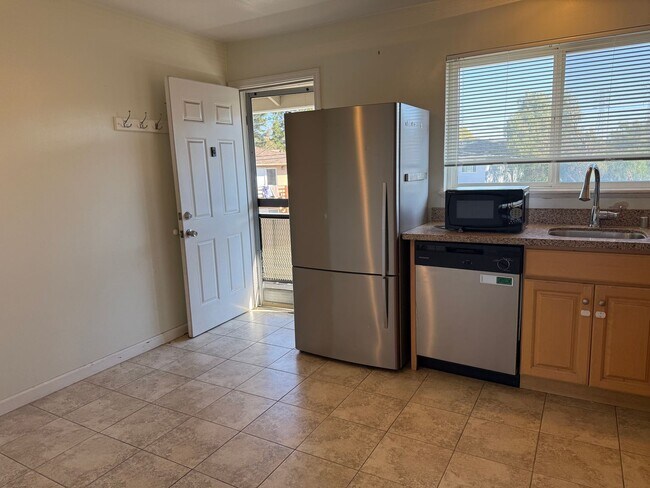 Photo - 1265-1271 Parkington Ave Unit 1267