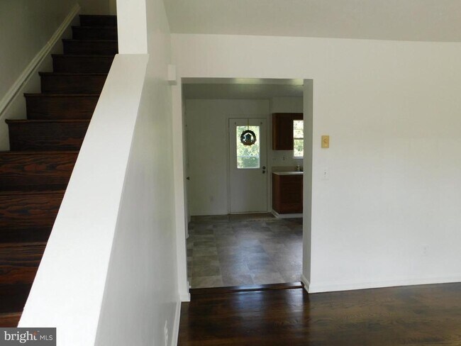 Photo - 1030 Bridle Ct