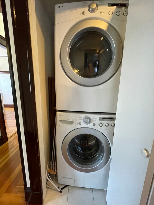 Photo - 56 Hobson St Unit 2