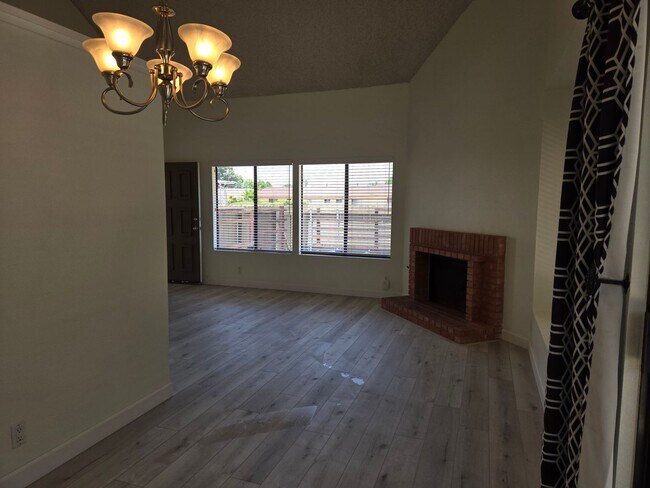 Photo - 1532 Granite Hills Dr Unidad 1532 Granite Hills Drive  B