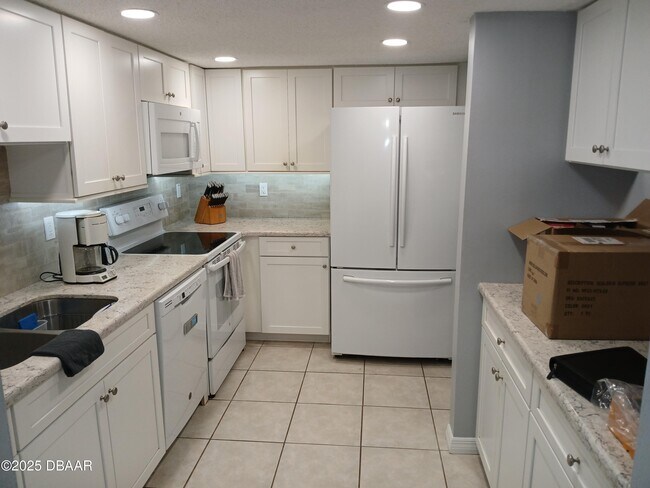 Photo - 1253 Harbour Point Dr