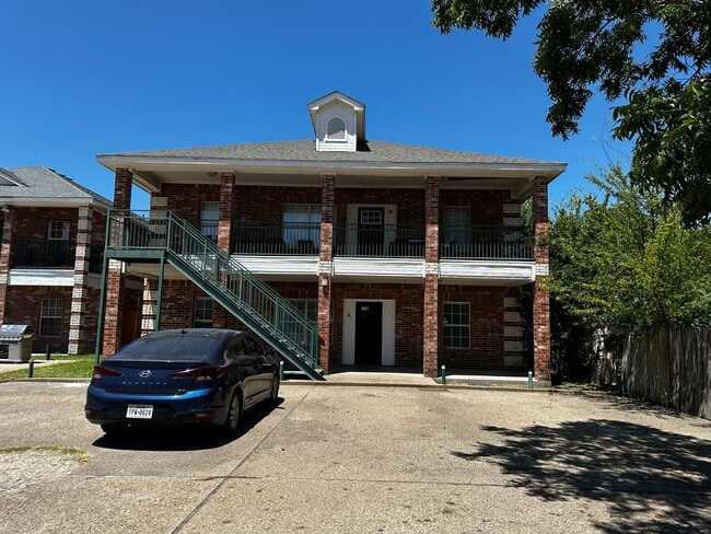 Building Photo - 1613 Bagby Ave