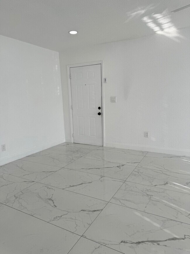 Photo - 1848 NW 55th Ave Unit 3x