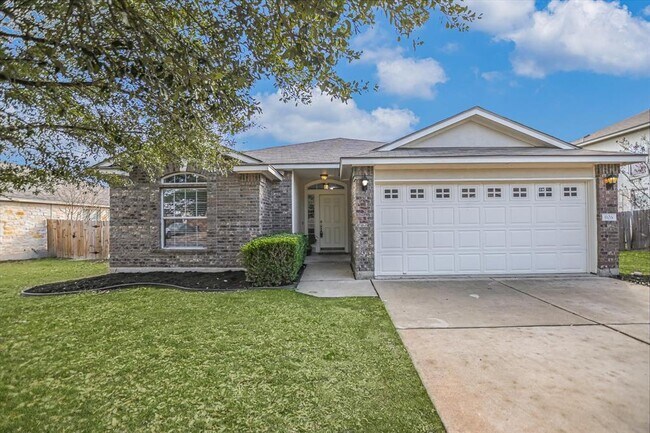 Building Photo - 906 Washburn Dr