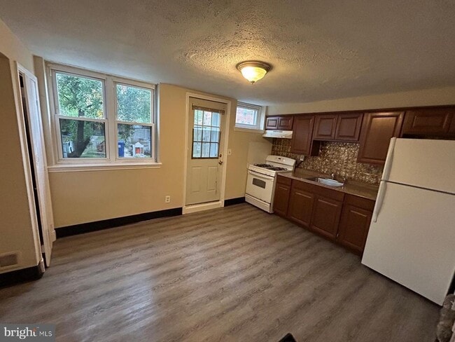 Photo - 4116 Raymonn Ave