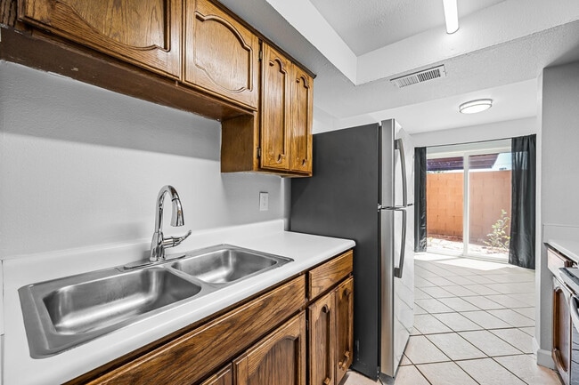 Photo - 1455 N Alma School Rd