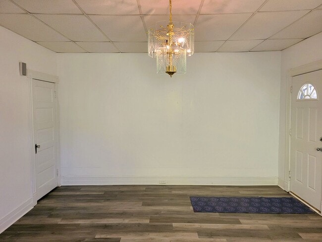 Photo - Remodeled bungalow in Church Hill with 3 bedrooms and 1 full bath