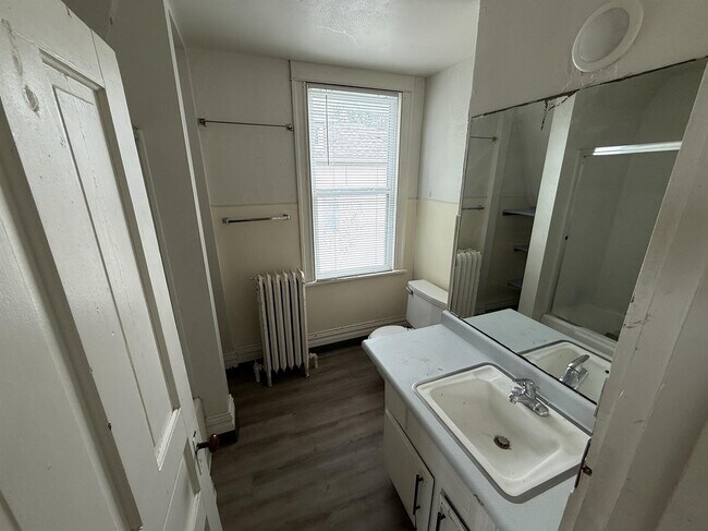 Photo - 620 Bowery St Unidad 3