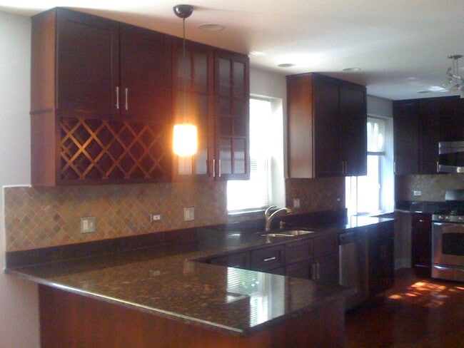 Photo - 2539 W Lunt Ave Unit 1st floor