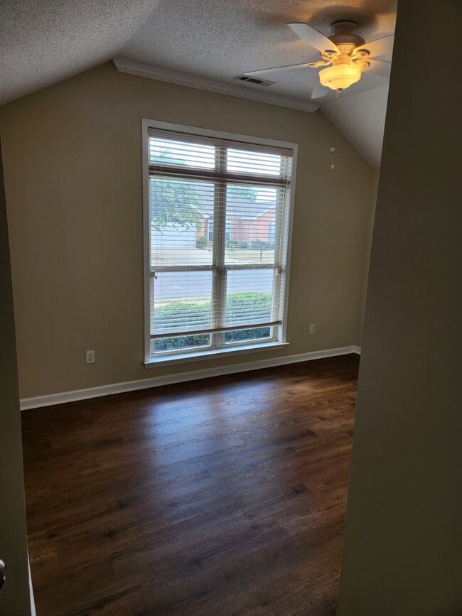 Photo - 9841 Lenox Ln