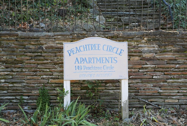 Photo - Peachtree Circle Apartments
