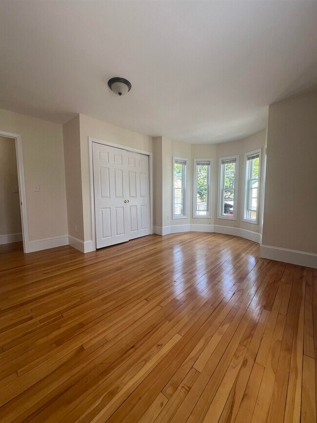 Photo - 81 Elm St Apartamento Unidad B