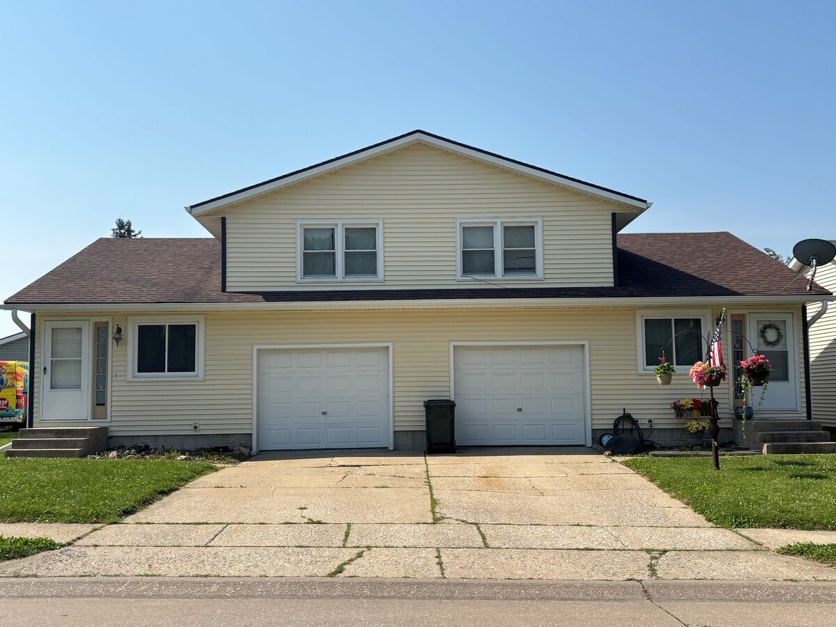 Photo - 2827 W 66th St Townhome