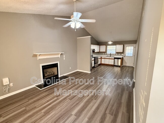 Photo - 2708 Bluff View Dr