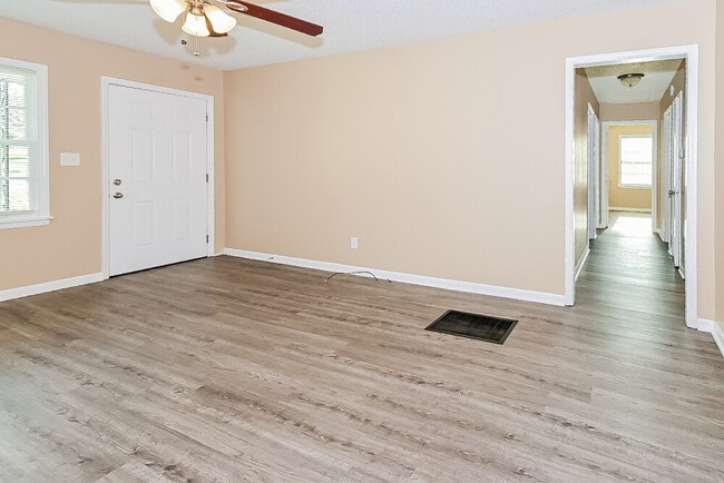 Photo - 2516 4th Way NW