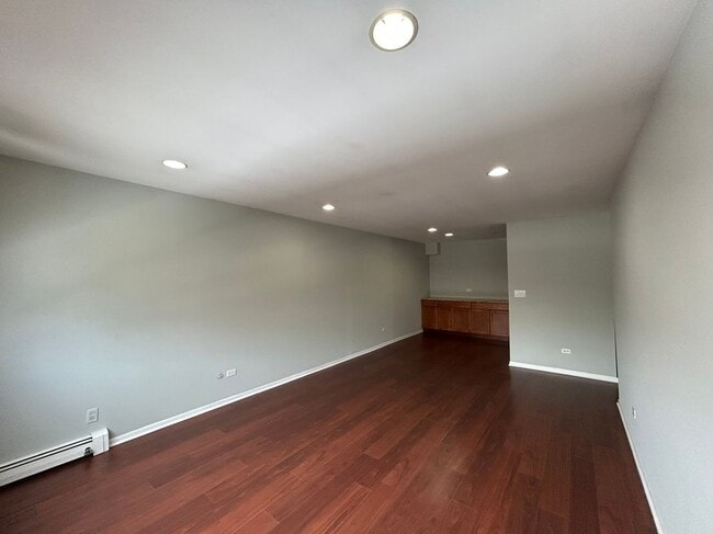 Photo - 696 Elm Pl Unit 204